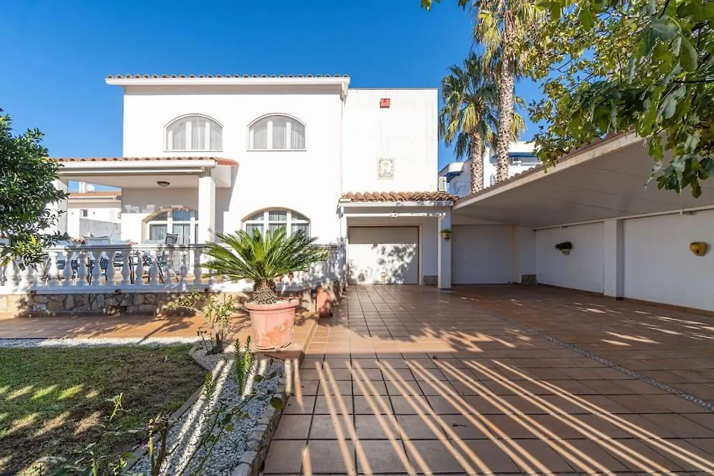 Villa Sm21-Gran Casa De Vacaciones En La Playa, 4 Habitaciones, Climatizada, Piscina, Barbacoa Y Wifi Empuriabrava